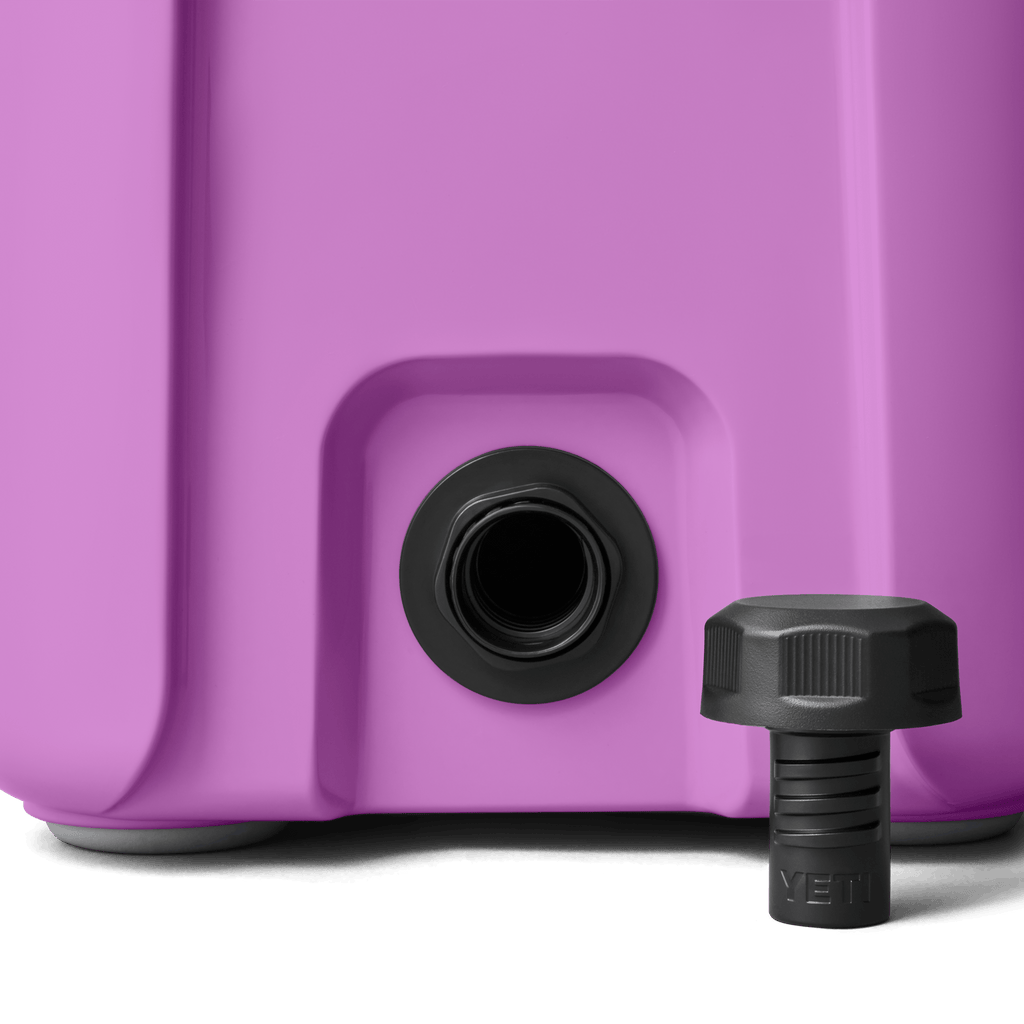 Roadie® 15 Hard Cooler